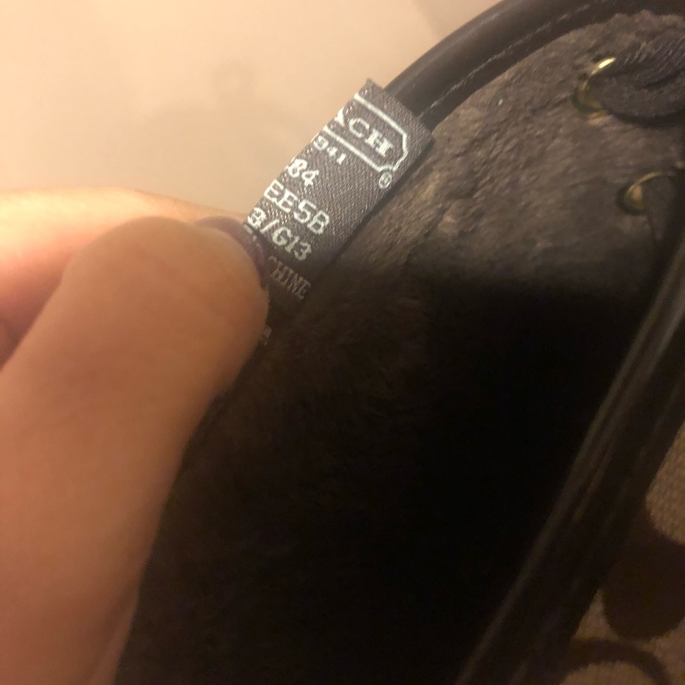 They are big on me . - Picture 4 of 6